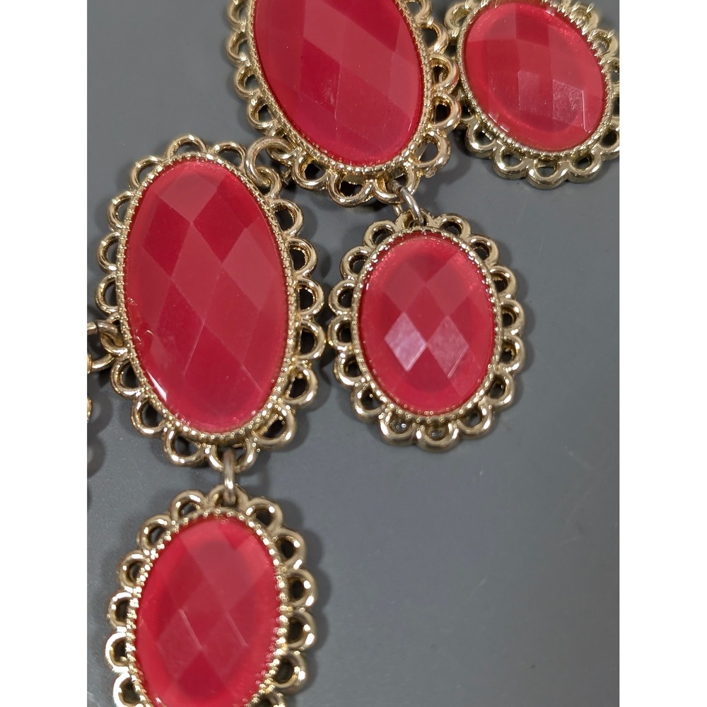 Berry Pink Statement Necklace Faceted Acrylic Gold Tone 21in Bib - Picture 4 of 8
